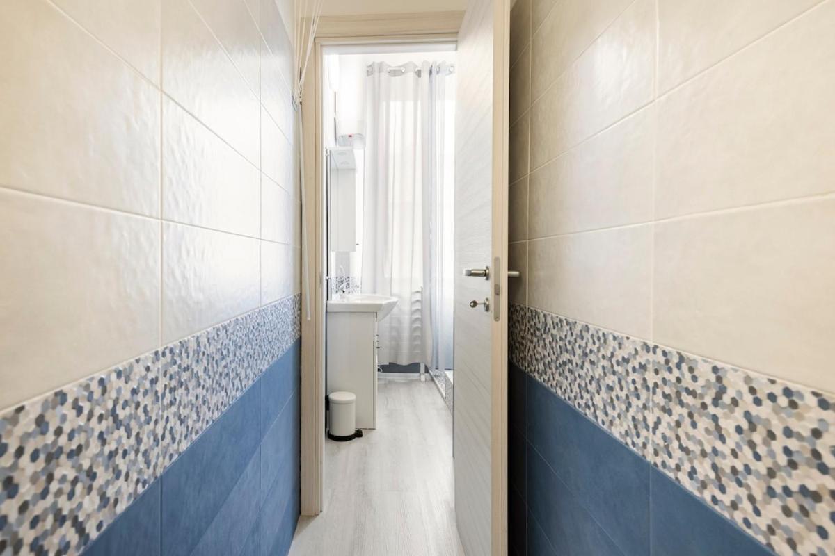 Leo Holiday Homes Deiva Marina Bagian luar foto
